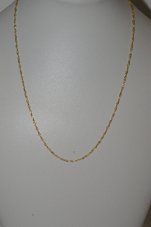 +MBA #S25-362   "14K Yellow Gold Twisted 18" Chain"
