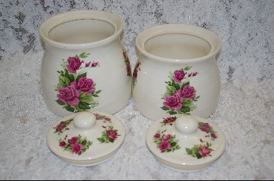 +MBA 36836  Set Of 2 Country Canisters W/Poly Seal Lids