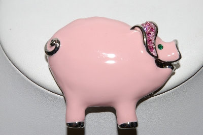 +MBA #89-088  "Silvertone Large Pink Enameled Pig Pin/Pendant Combo"