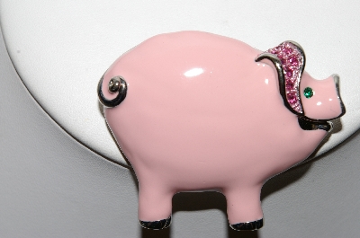 +MBA #89-088  "Silvertone Large Pink Enameled Pig Pin/Pendant Combo"