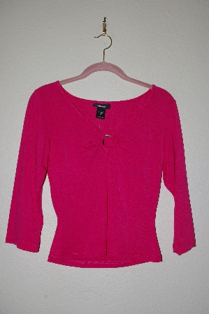 +MBADG #52-290  "Express Dk Pink Metal Ring V-Neck Pullover Top"