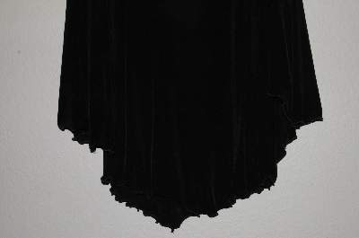 +MBADG #31-428  "Citiknits Black Split Sleve Lettuce V Hem Top"
