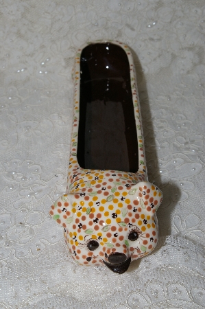 +MBADG #31-089  "1986 Hand made Ceramic Pig Cracker Server"
